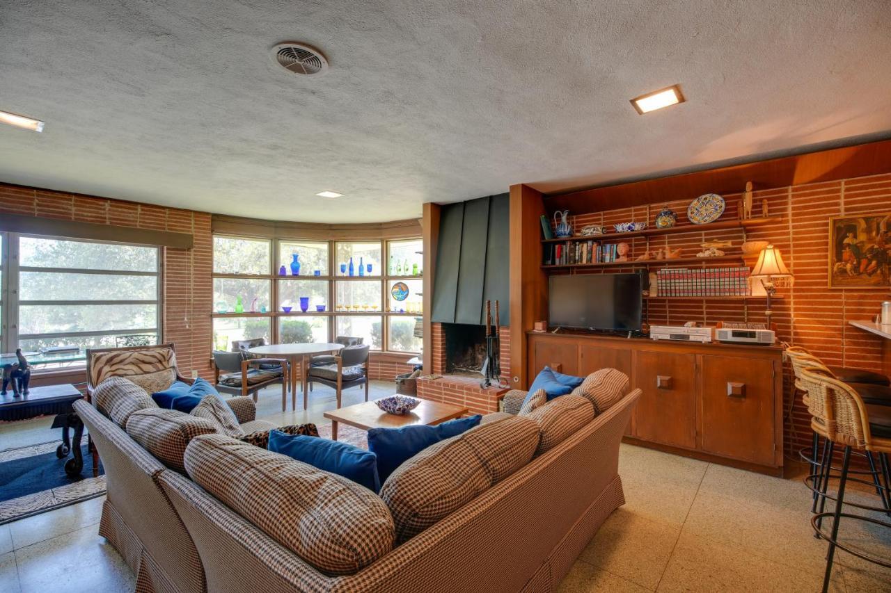 Spacious About 5 Mi To Downtown! *