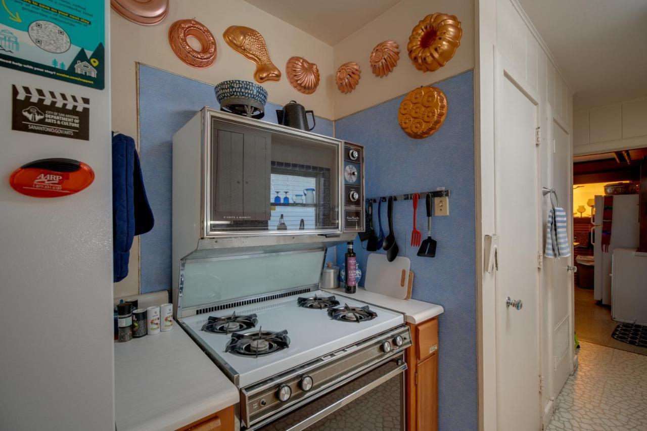 Spacious About 5 Mi To Downtown!