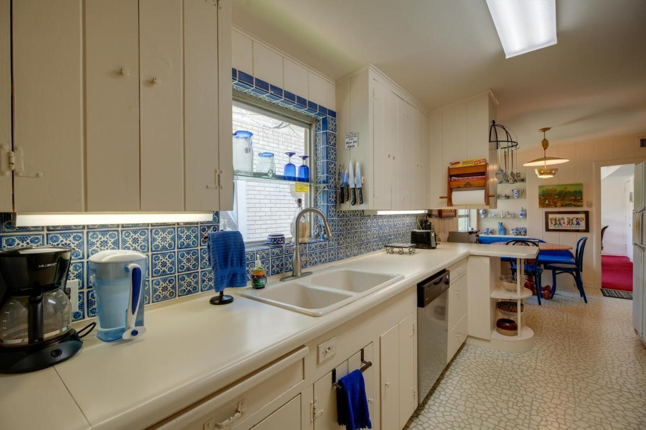 Spacious About 5 Mi To Downtown! Holiday home