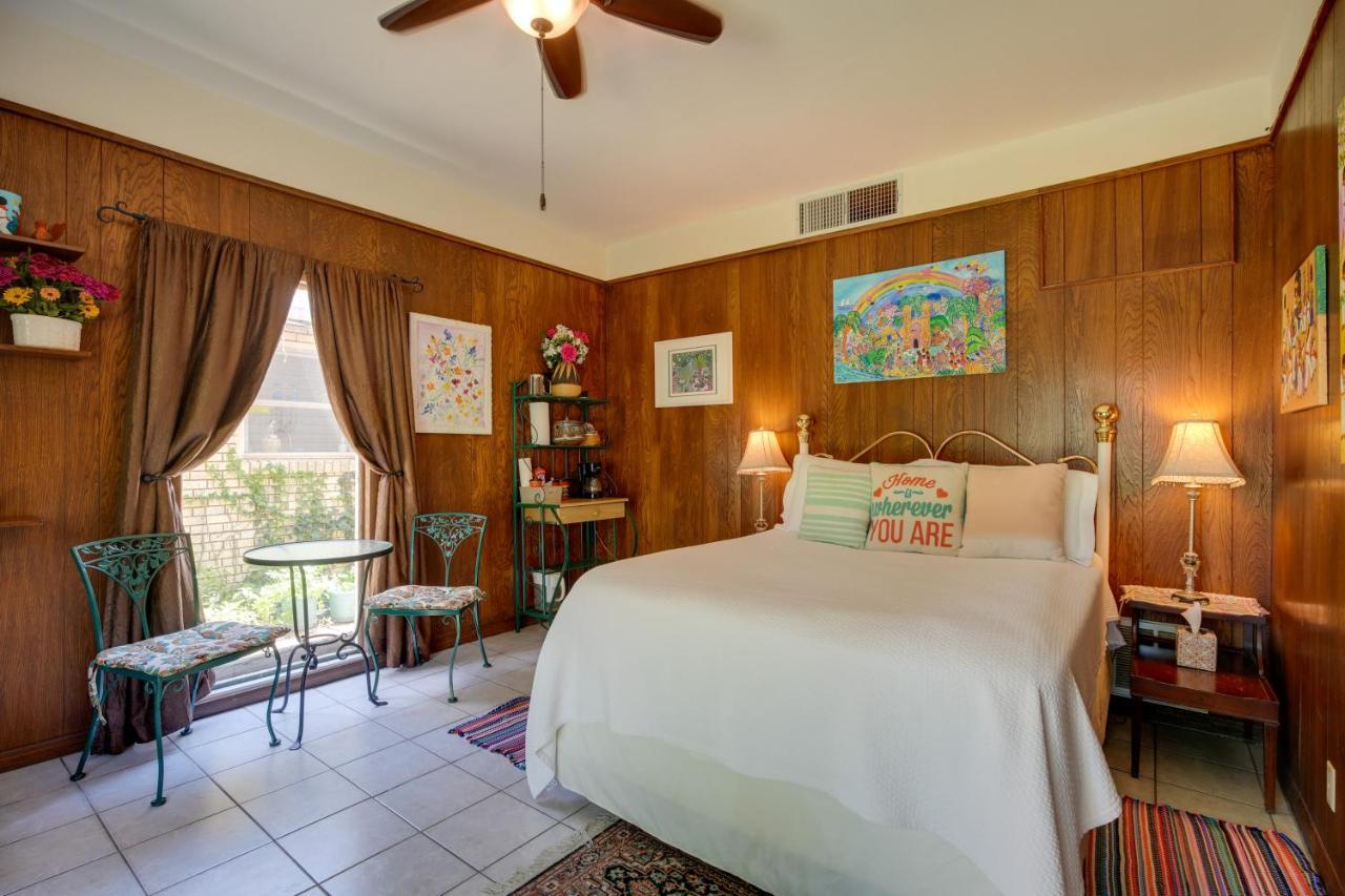 Spacious About 5 Mi To Downtown! San Antonio