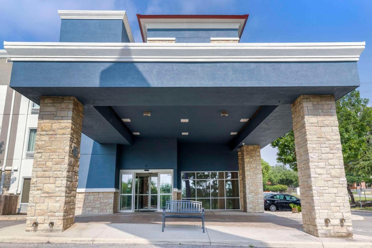 Comfort Medical Center Near Six Flags San Antonio