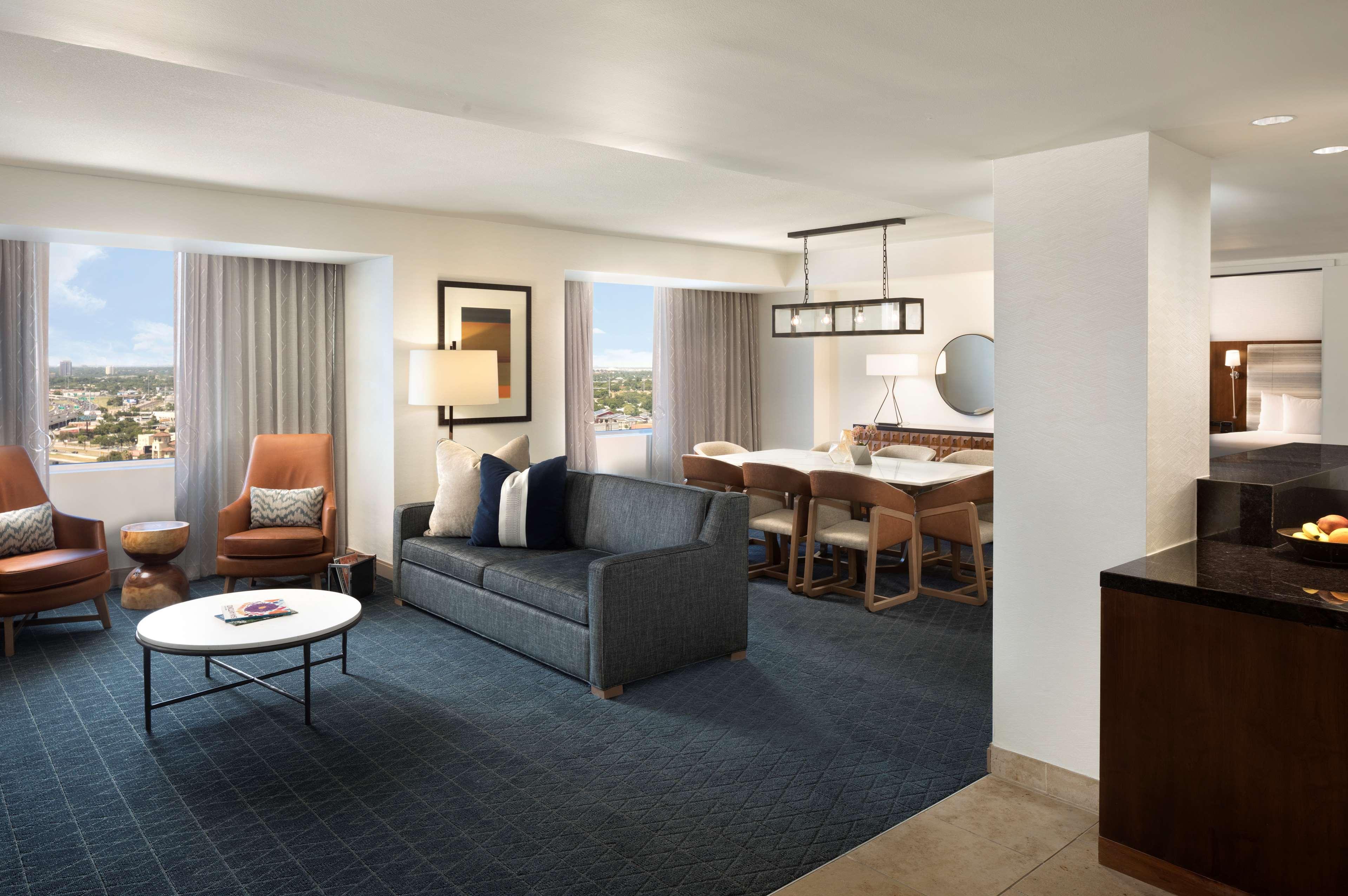 Grand Hyatt River Walk