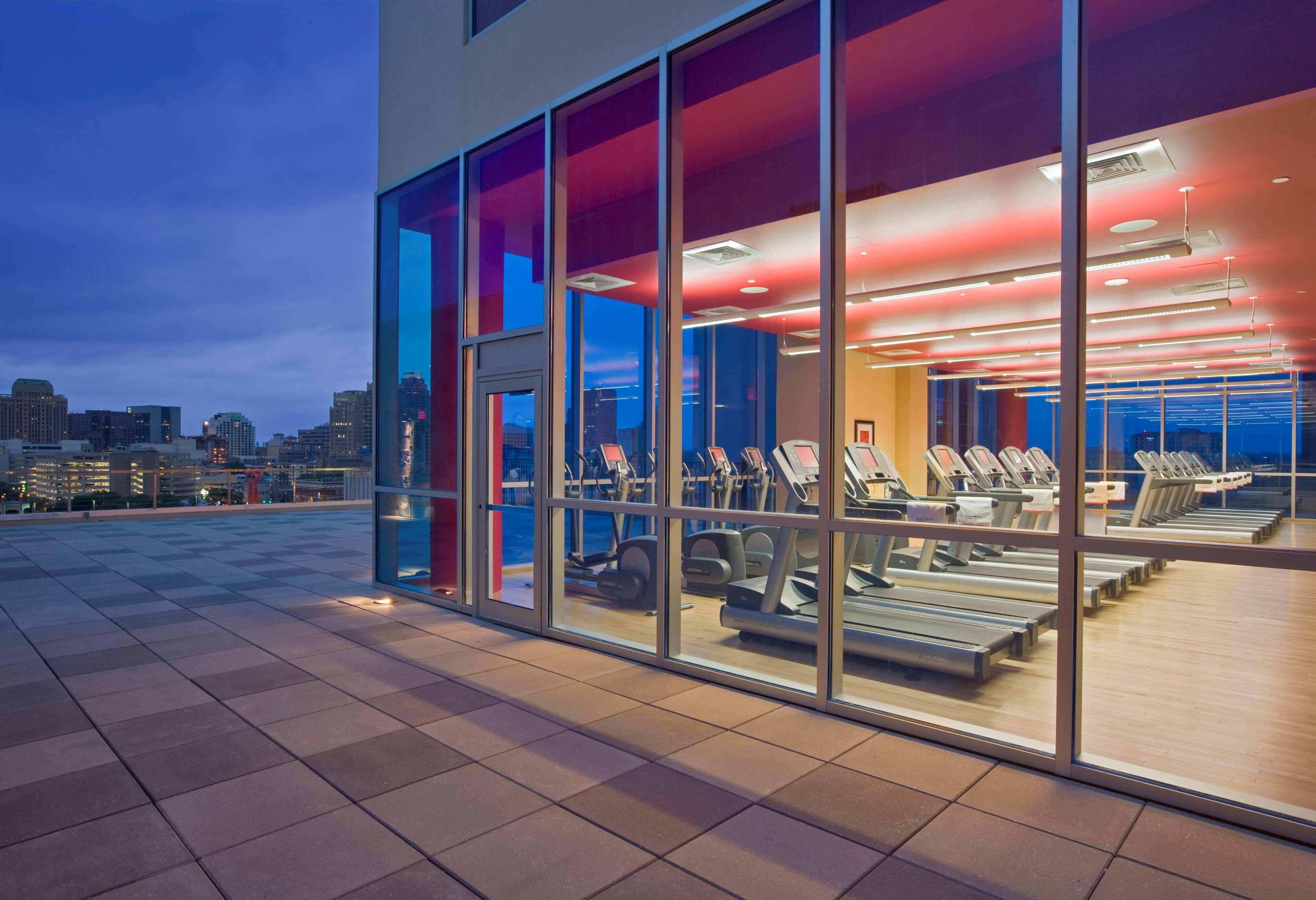 Hotel Grand Hyatt River Walk 4*