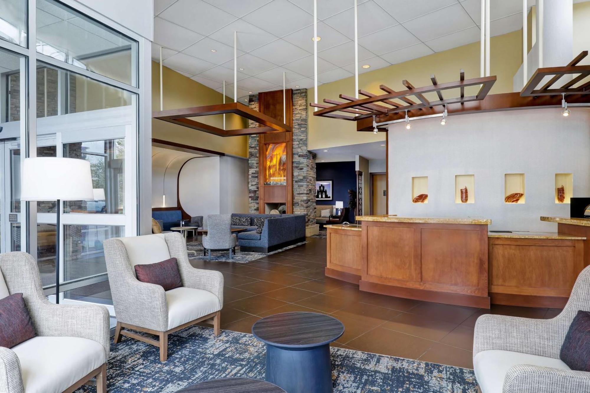 Hyatt Place North Stone Oak 3*