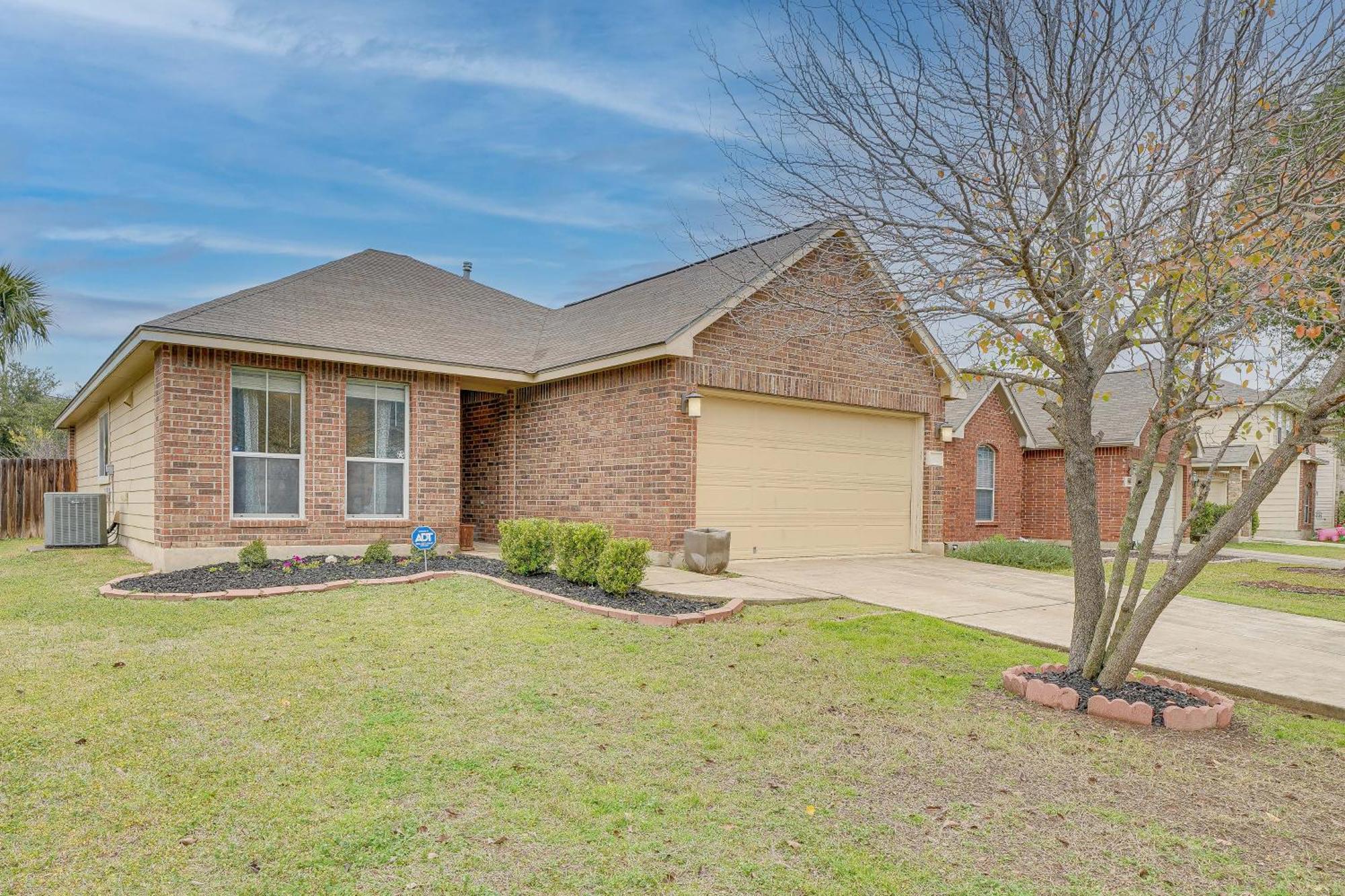 Stylish Family 3 Mi To Seaworld San Antonio! Holiday home
