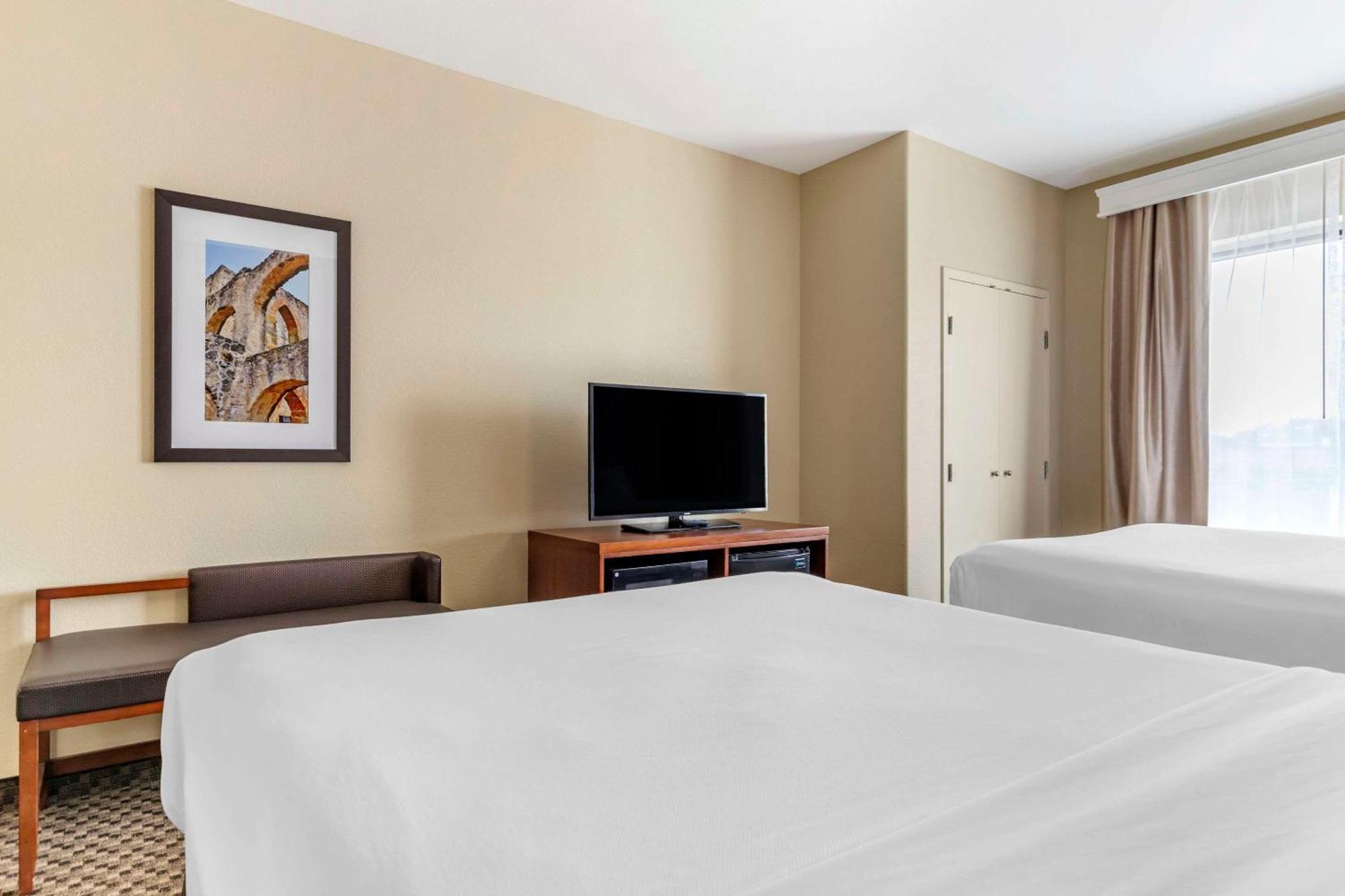 Comfort Medical Center Near Six Flags Hotel San Antonio
