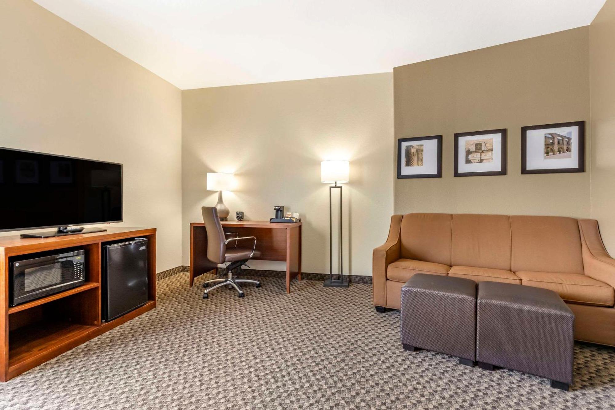 Comfort Medical Center Near Six Flags Hotel San Antonio