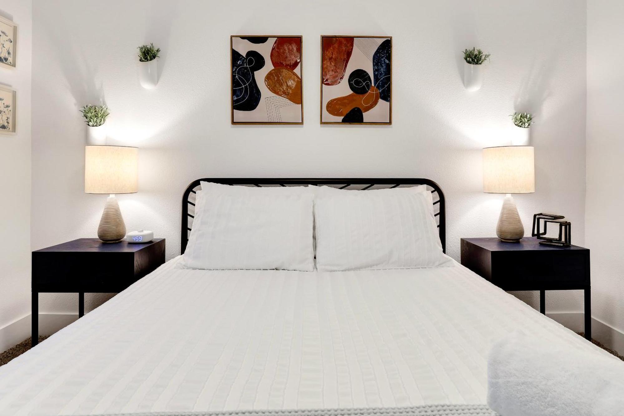 Artsy - A Birdy Vacation Holiday home *