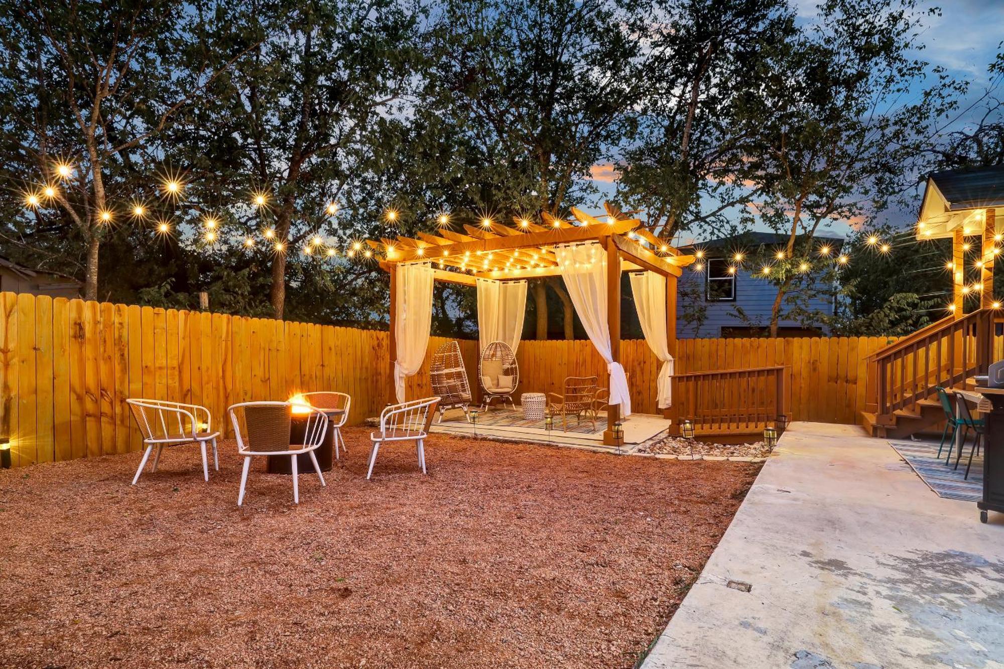 Artsy - A Birdy Vacation Holiday home San Antonio