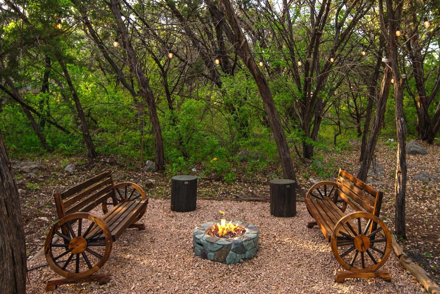 Breathtaking Roof Pool Views, Gameroom, Firepit * San Antonio