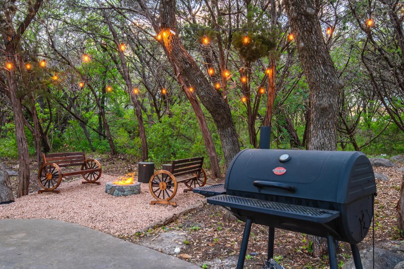 Breathtaking Roof Pool Views, Gameroom, Firepit San Antonio