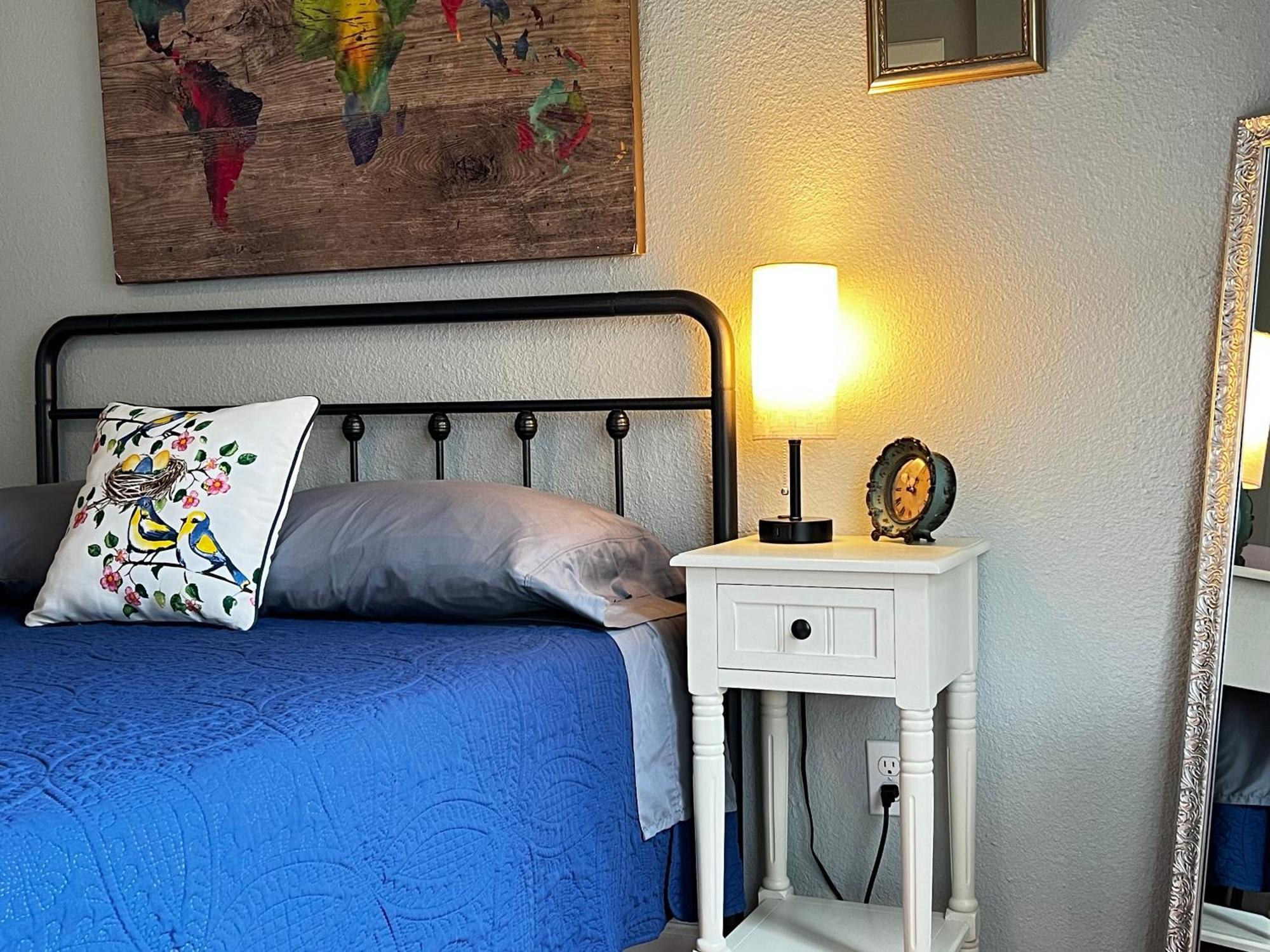 Boho Bliss- Cozy Private 2 Miles From Alamodome! San Antonio