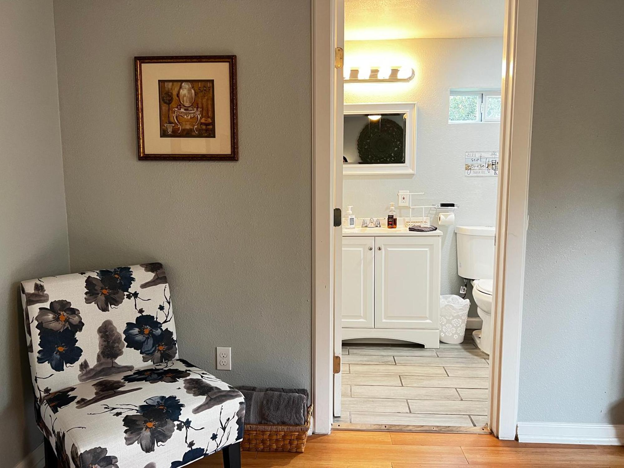Boho Bliss- Cozy Private 2 Miles From Alamodome! San Antonio