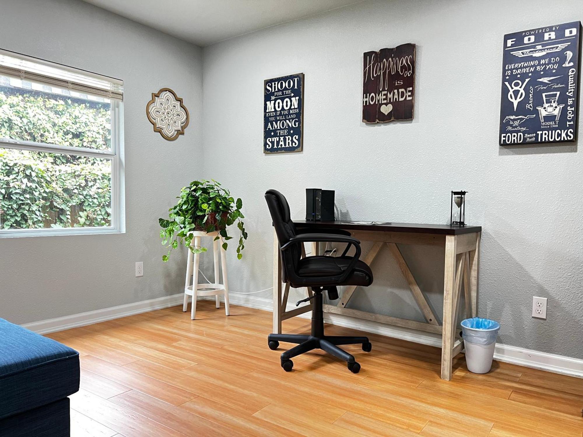 Homestay Boho Bliss- Cozy Private 2 Miles From Alamodome! San Antonio
