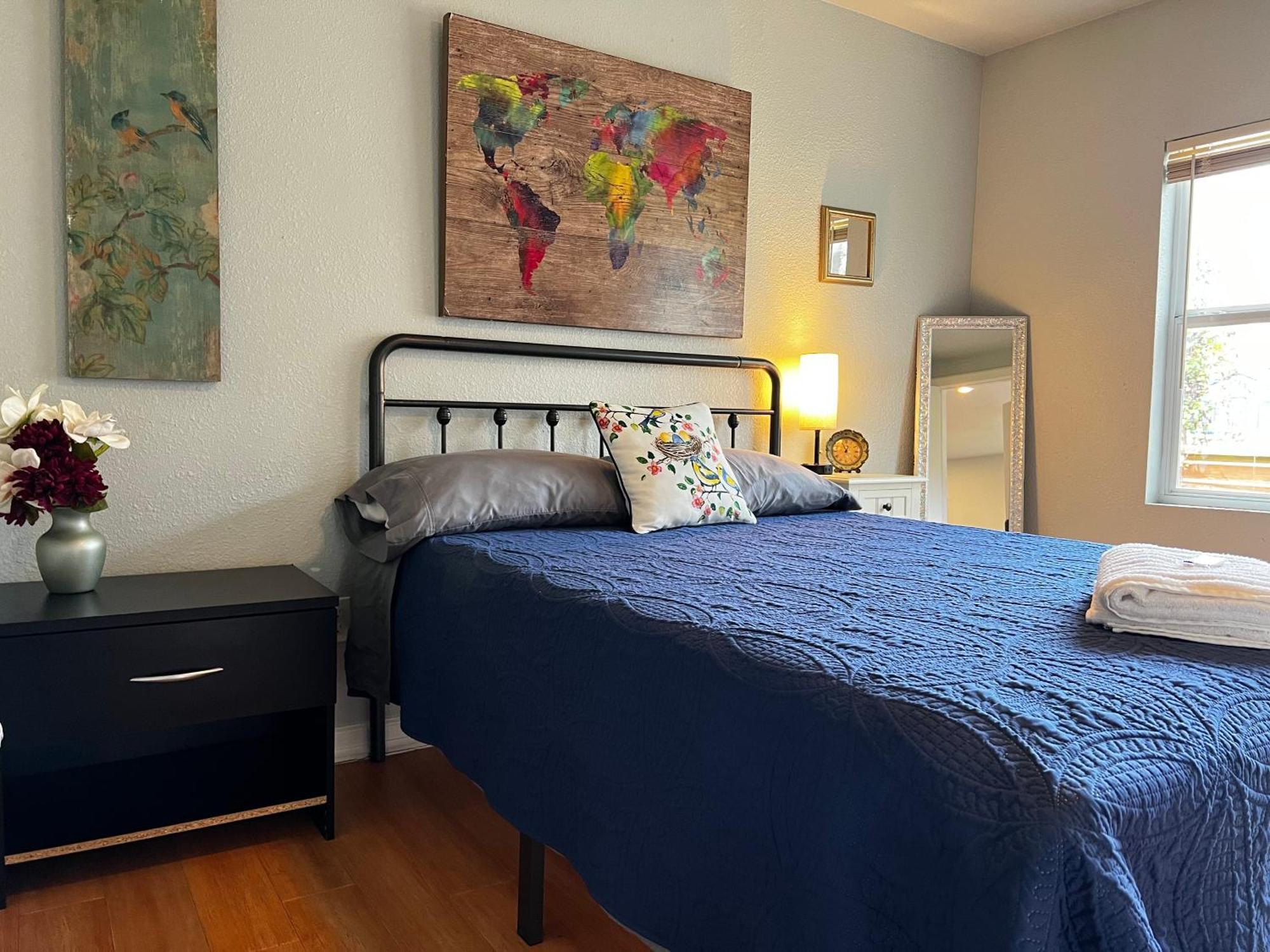 Boho Bliss- Cozy Private 2 Miles From Alamodome! Homestay San Antonio