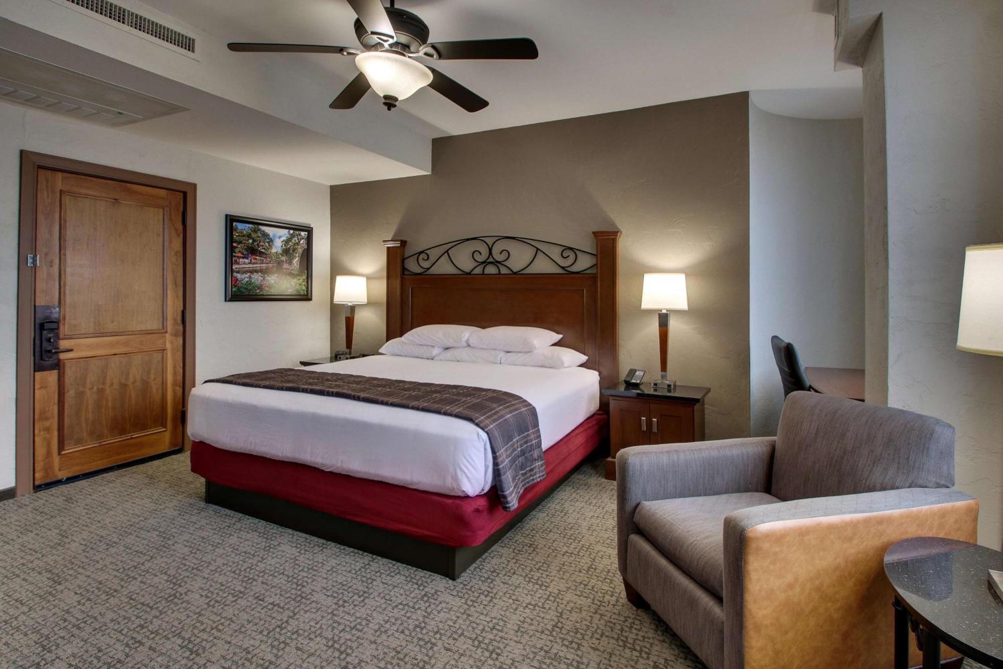 Hotel Drury Plaza Riverwalk San Antonio