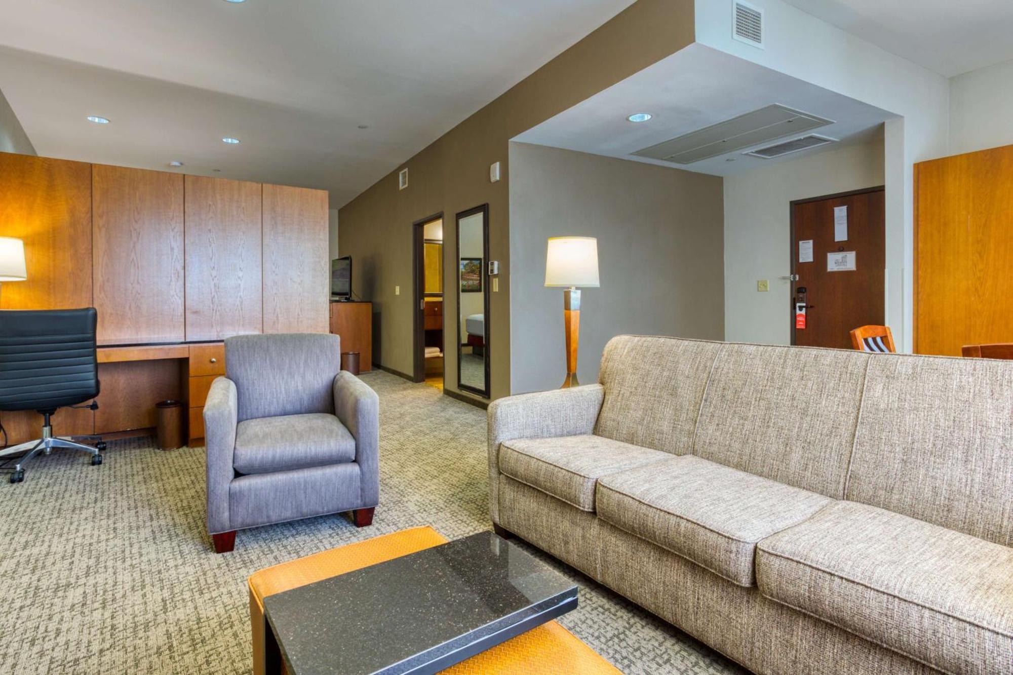 Hotel Drury Plaza Riverwalk 3*