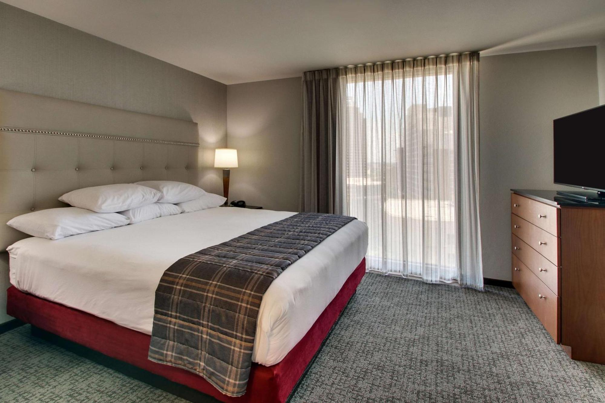 Hotel Drury Plaza Riverwalk