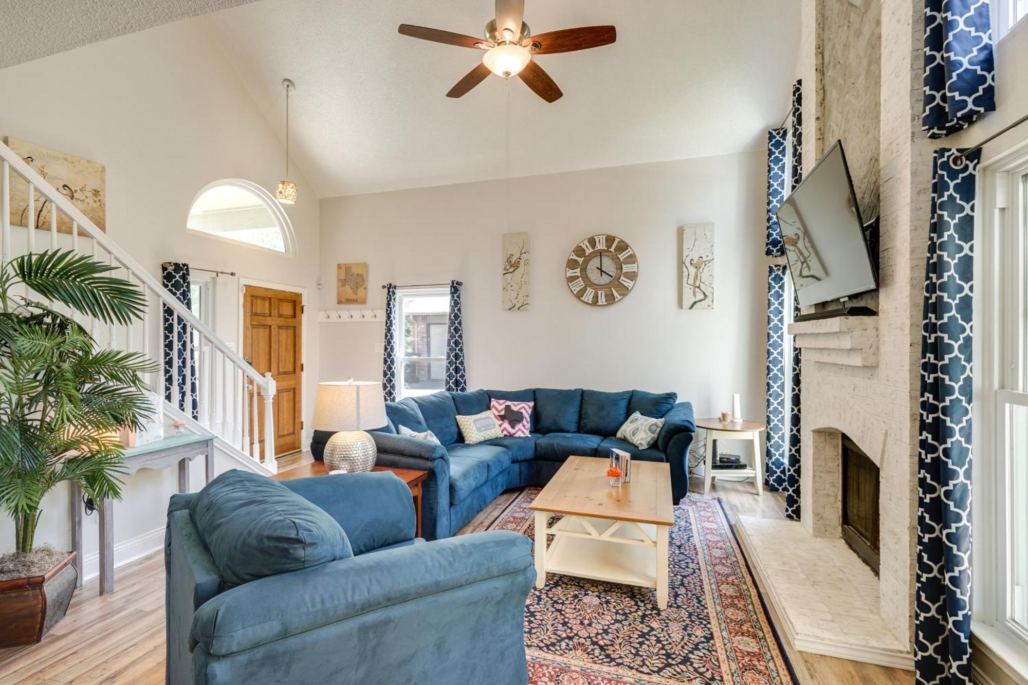 Dog-friendly Live Oak With Hot Tub And Game Room! *