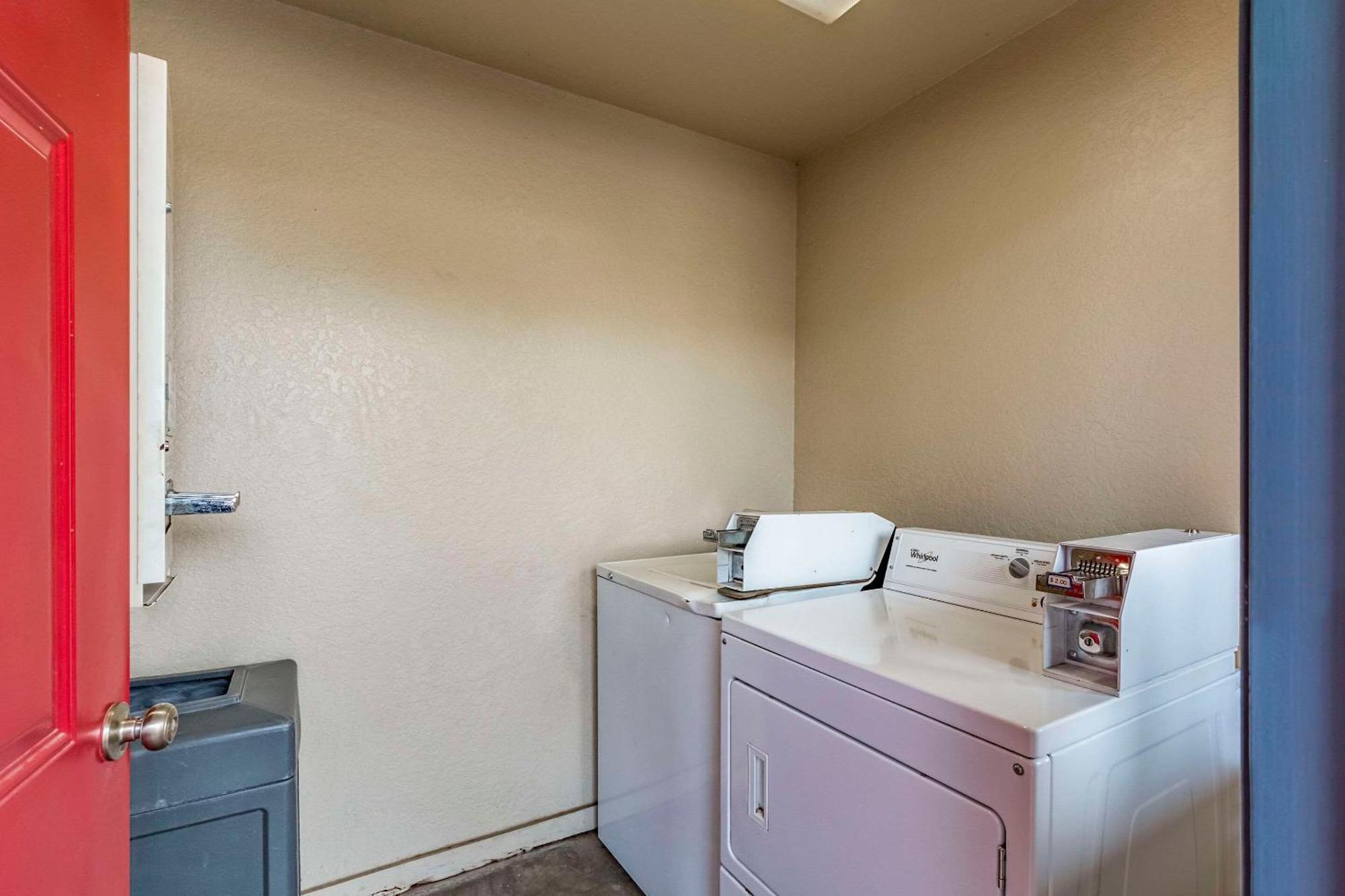 Hotel Econo Near Lackland Air Force Base-seaworld 2*