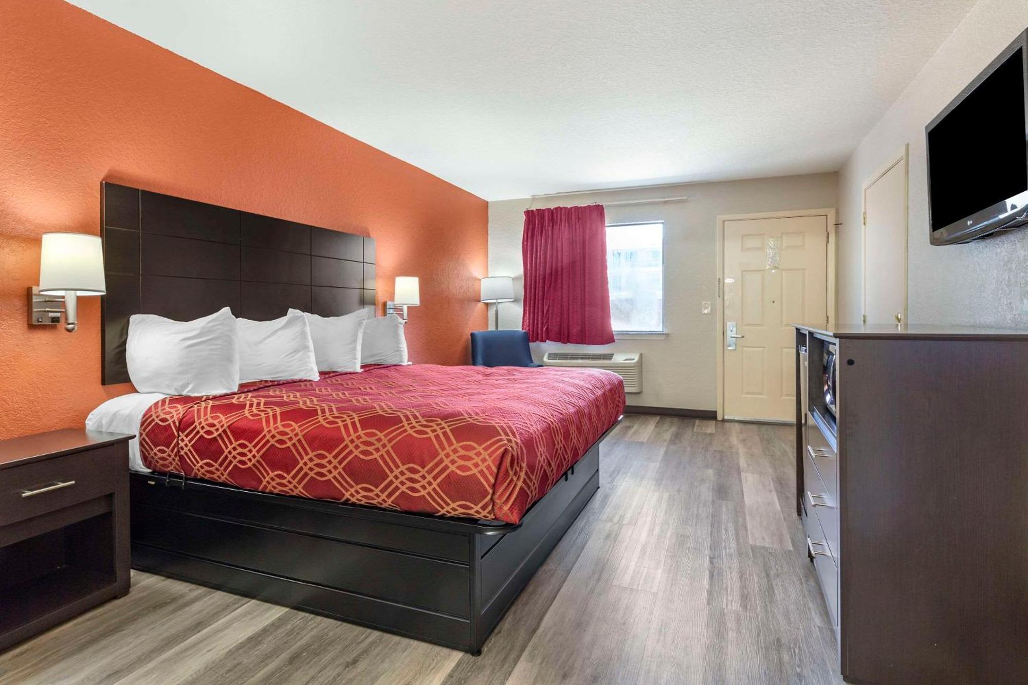 Hotel Econo Near Lackland Air Force Base-seaworld San Antonio
