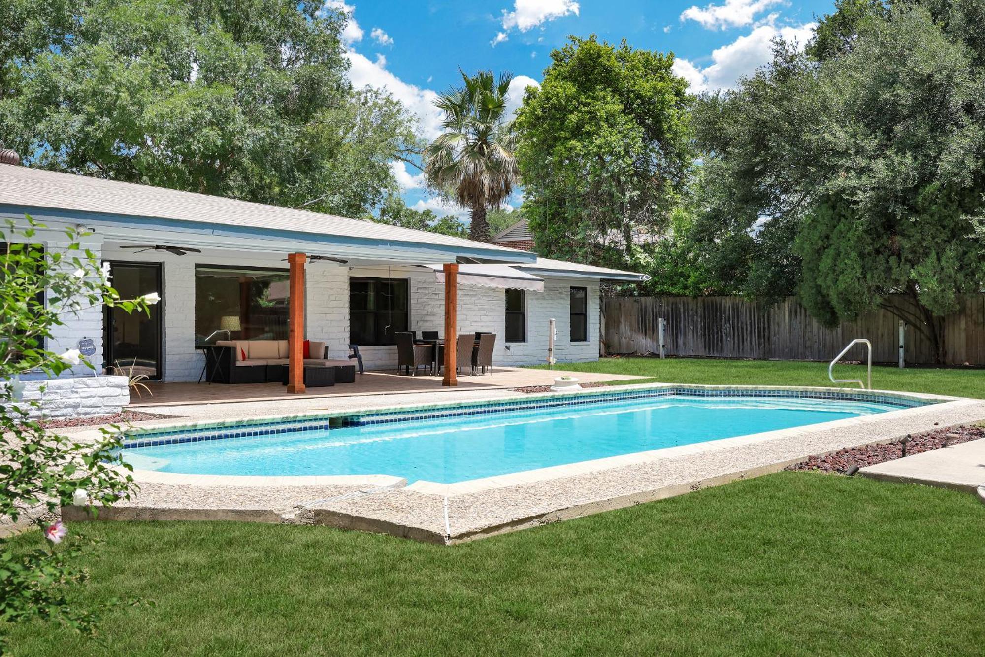 Pool Nr Dt River Walk Alamo Wifi Yard *