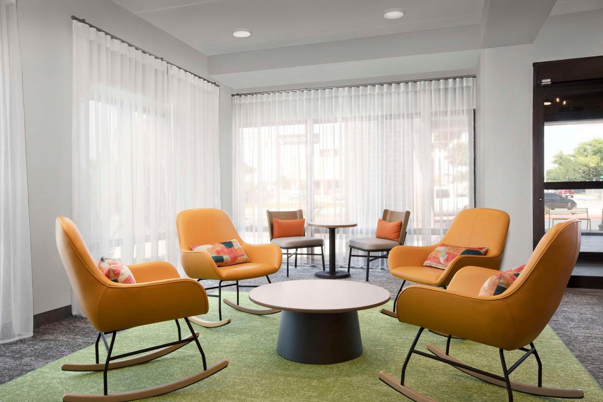 Spark By Hilton Northwest Near Six Flags Hotel San Antonio