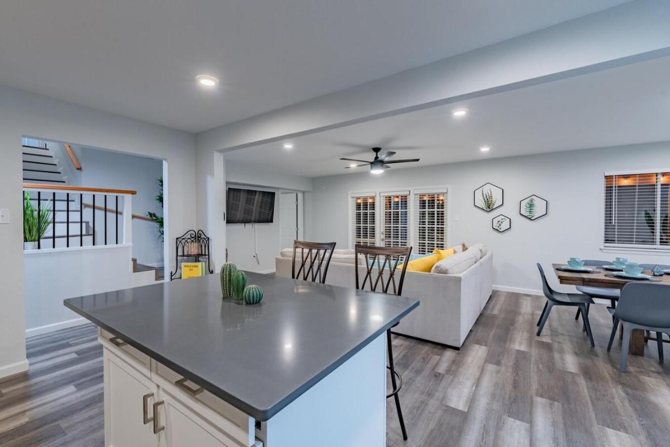 Holiday home Luxurious With Hot Tub & Tree Deck By 6flags