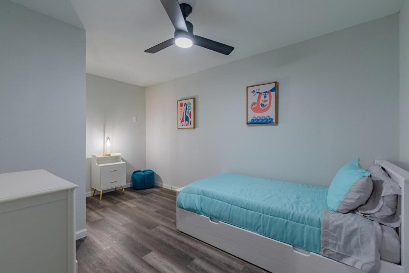 Luxurious With Hot Tub & Tree Deck By 6flags * San Antonio
