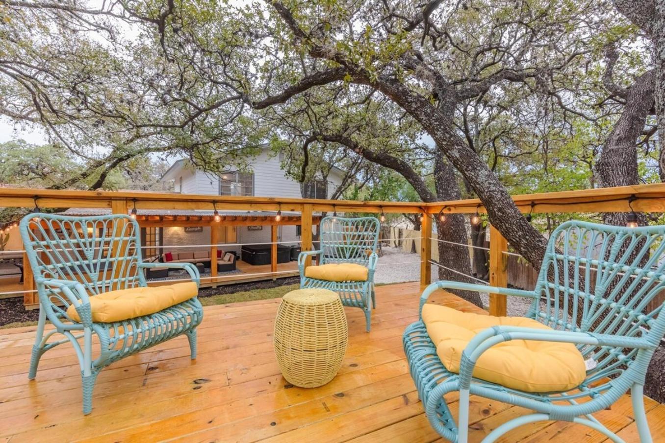 Holiday home Luxurious With Hot Tub & Tree Deck By 6flags San Antonio