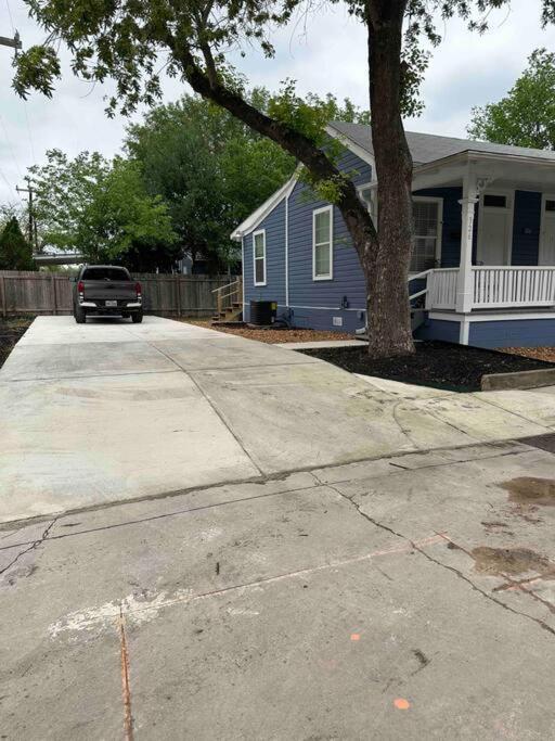 Holiday home Downtown Tower View 2br2ba Family Friendly *