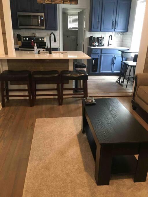 Downtown Tower View 2br2ba Family Friendly Holiday home