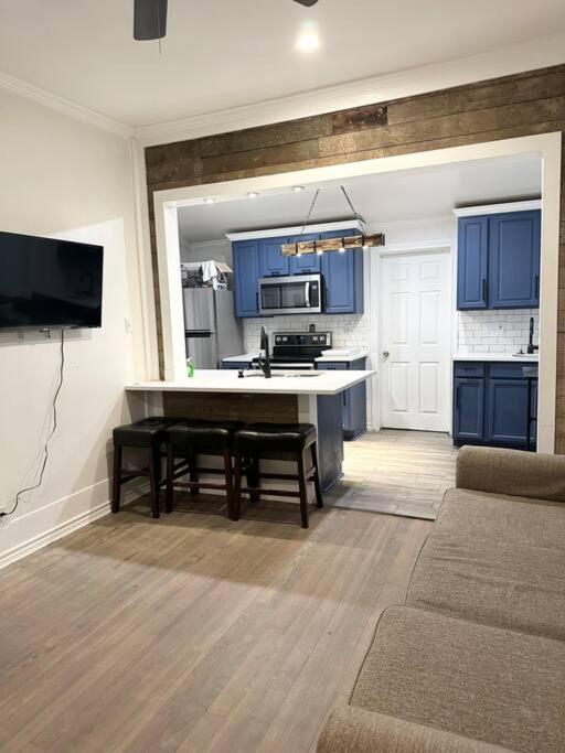 Holiday home Downtown Tower View 2br2ba Family Friendly