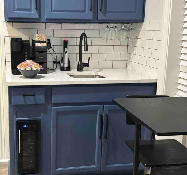 Downtown Tower View 2br2ba Family Friendly * San Antonio