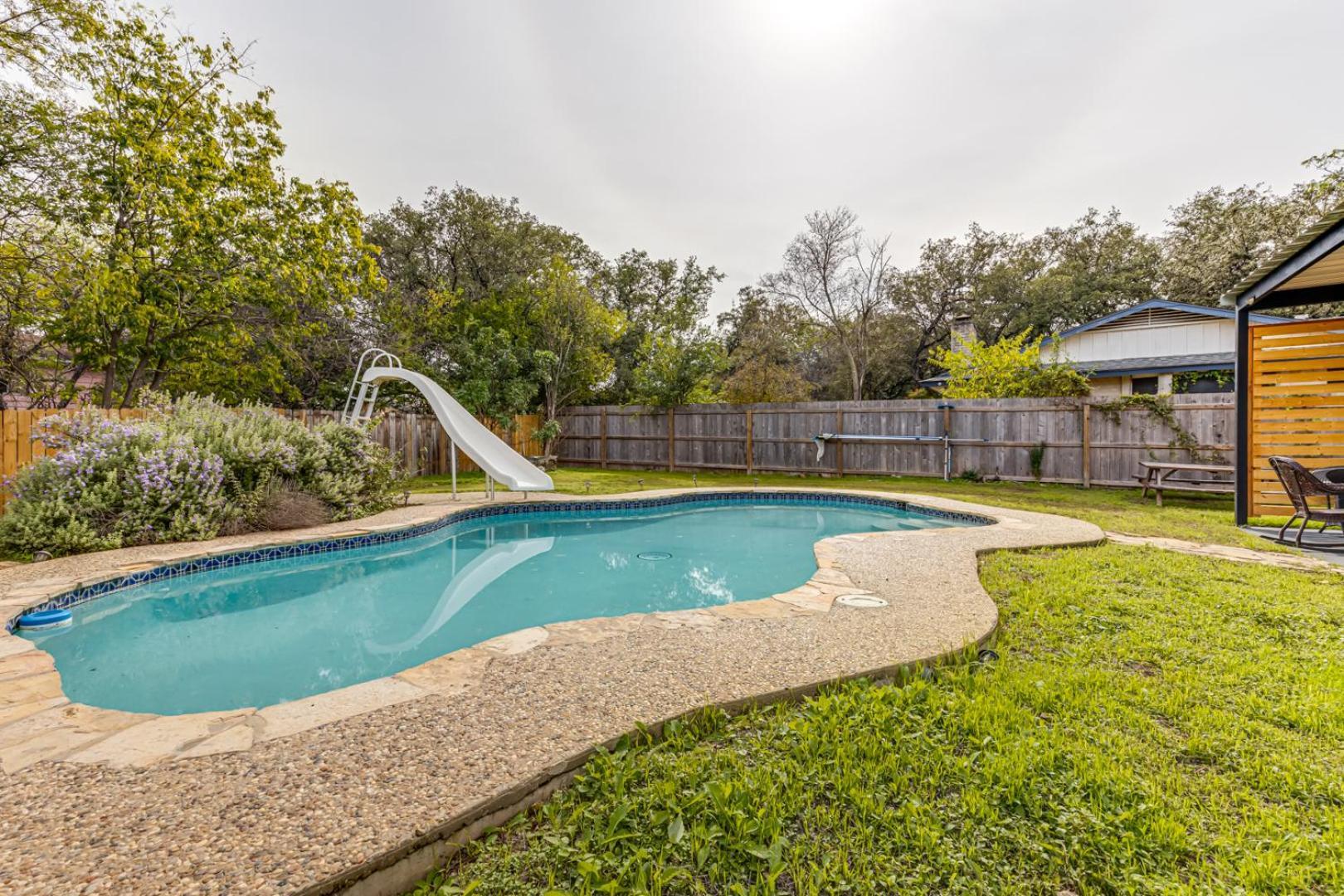 Holiday home Cute With A Backyard Pool
