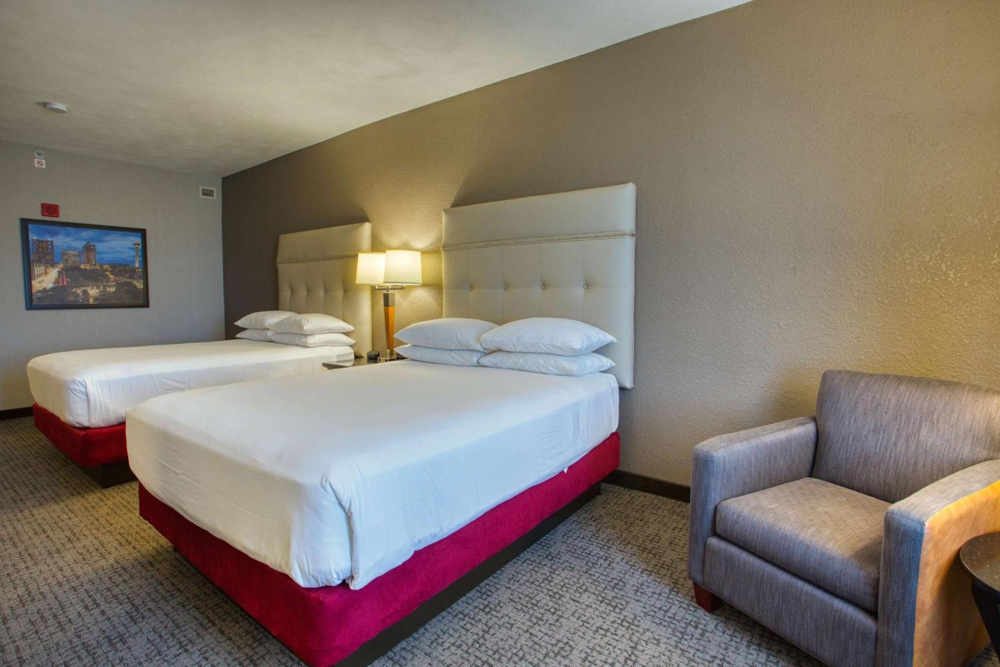 Drury & Near La Cantera Hotel San Antonio