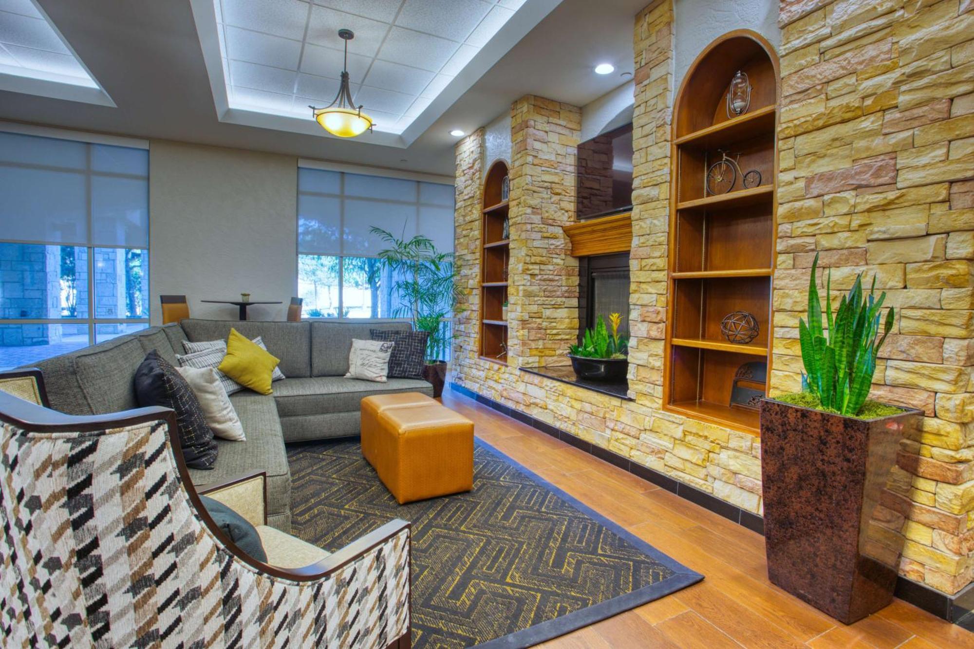 Drury & Near La Cantera San Antonio