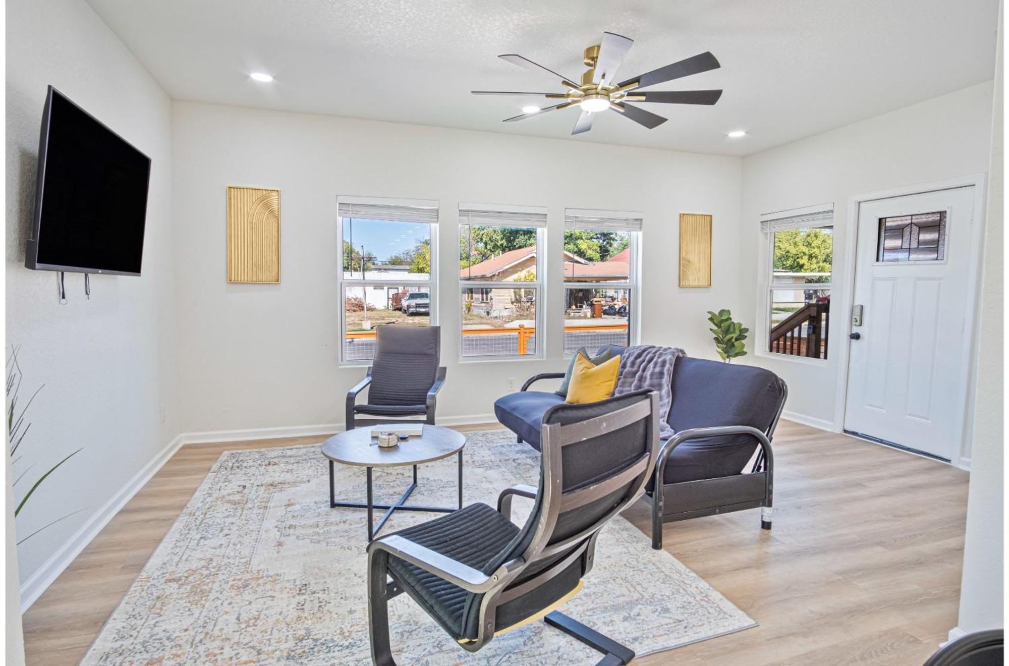 Perfect Spot To Relax 4br3ba Near Dtown Hemisfair