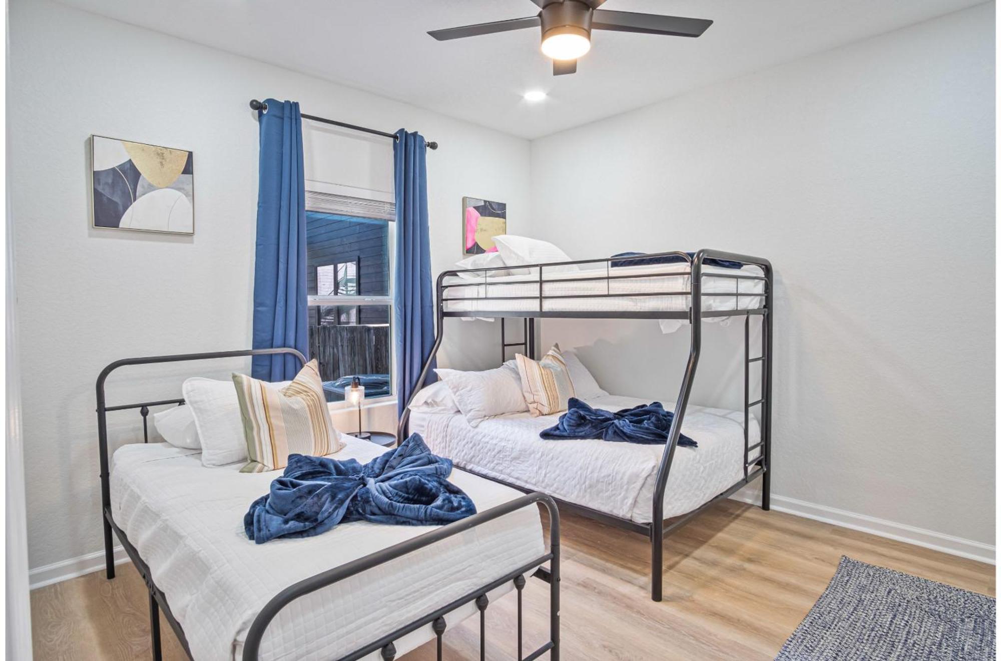 Holiday home Perfect Spot To Relax 4br3ba Near Dtown Hemisfair