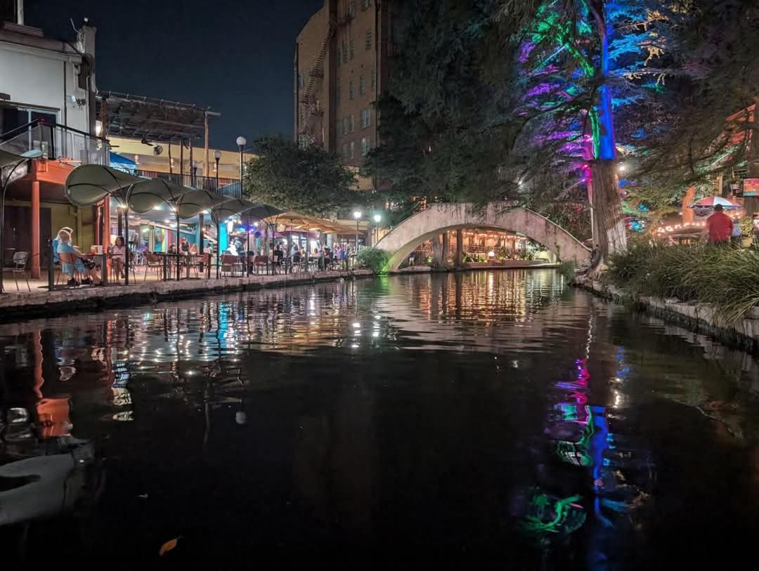 Viva Fiesta On Riverwalk *