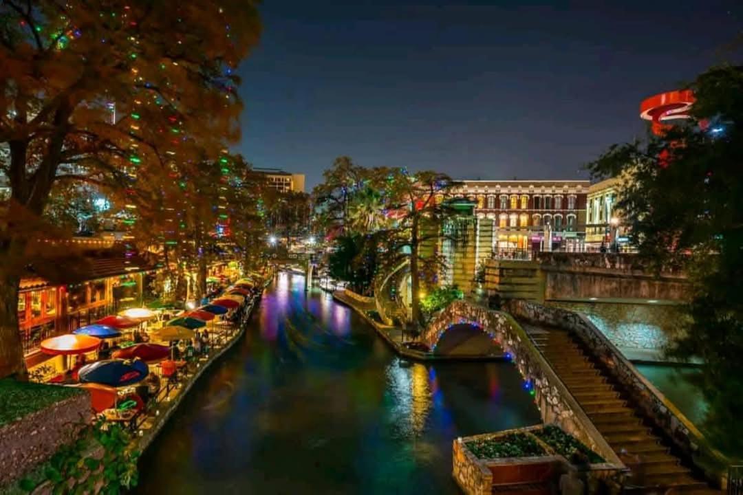 Viva Fiesta On Riverwalk