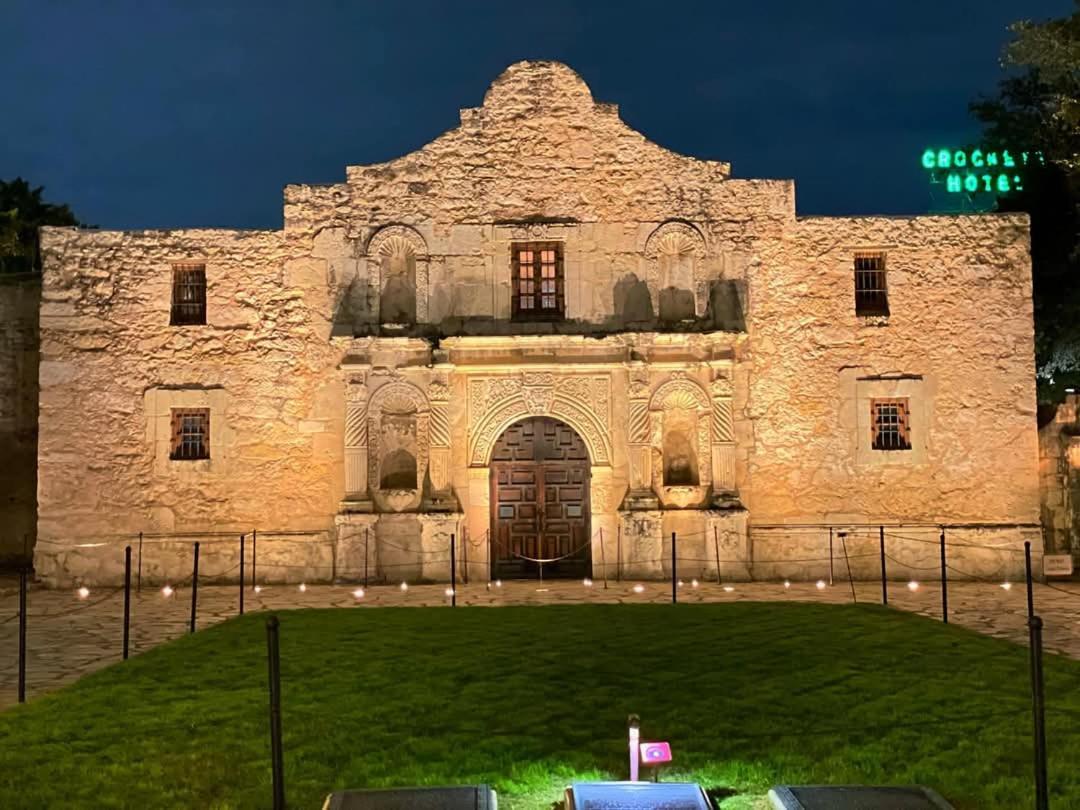 Viva Fiesta On Riverwalk Aparthotel San Antonio