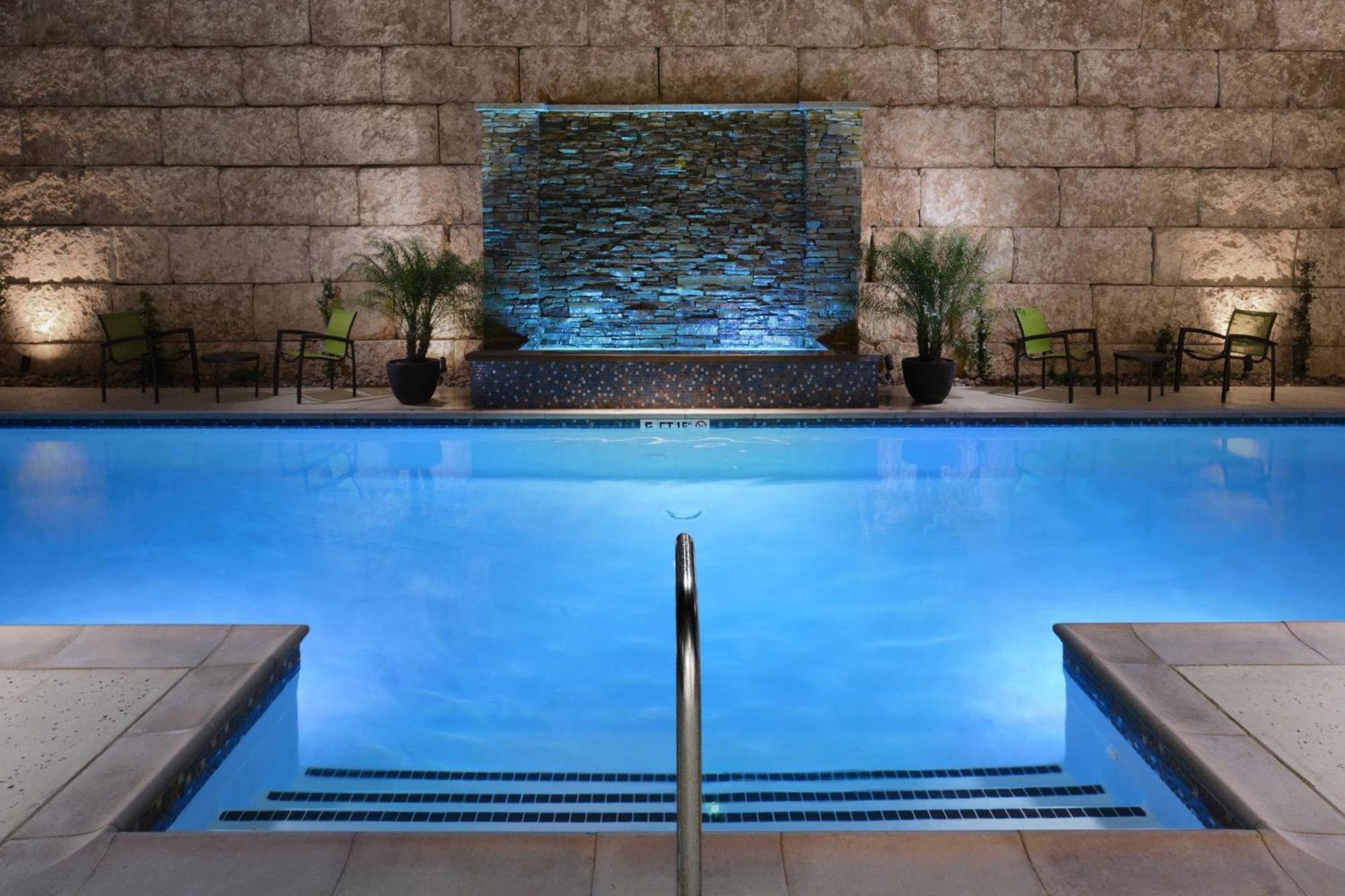 Hotel Springhill By Marriott Northwest At The Rim