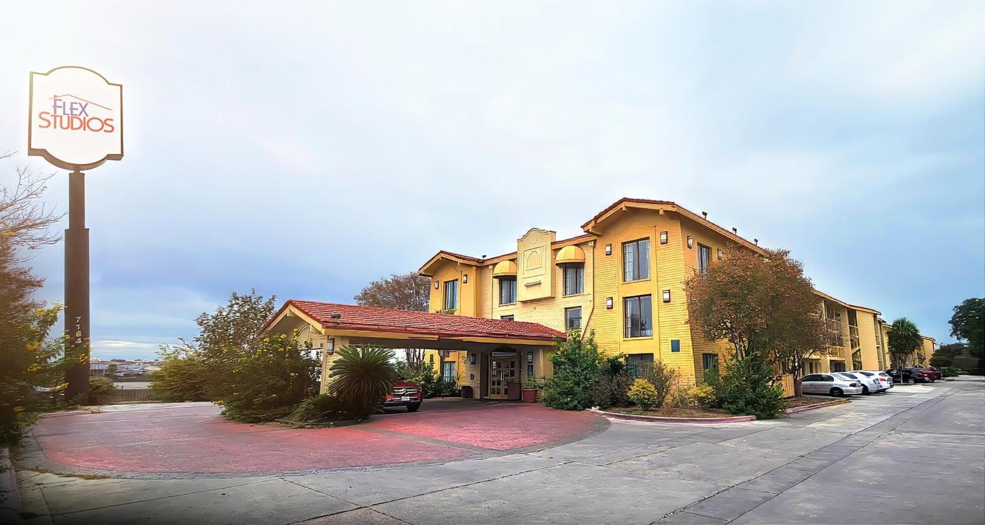 Flex Culebra Hotel