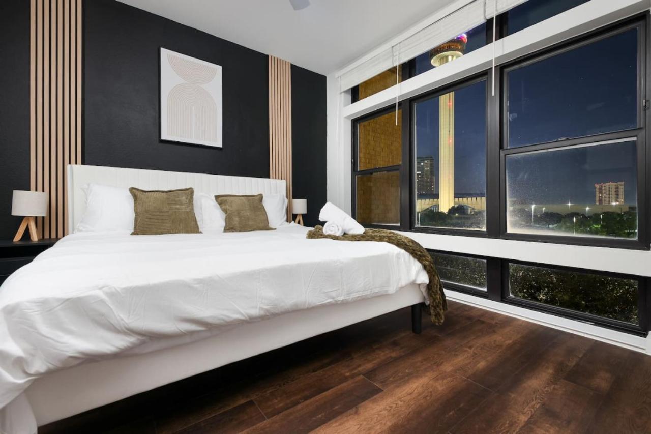 Snug 1Br W Gym, Parking Near Rvrwalk & Dome