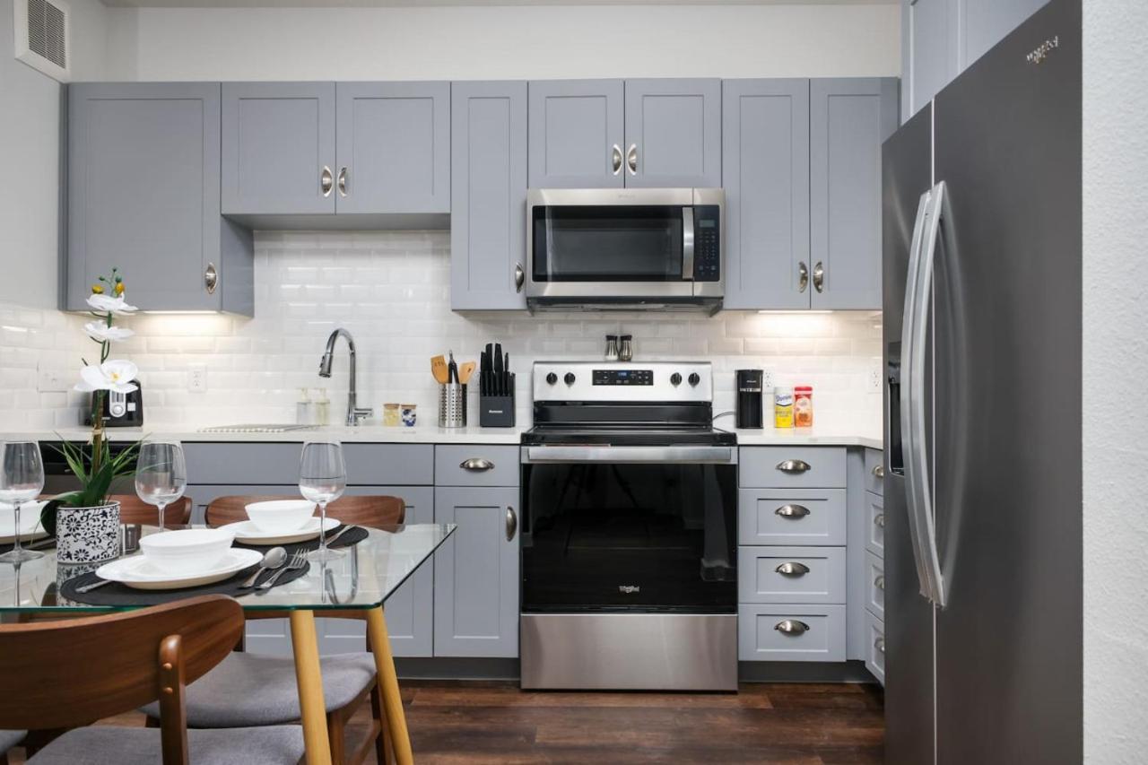 1Br Oasis W Gym, Parking Near Rvrwalk & Dome San Antonio