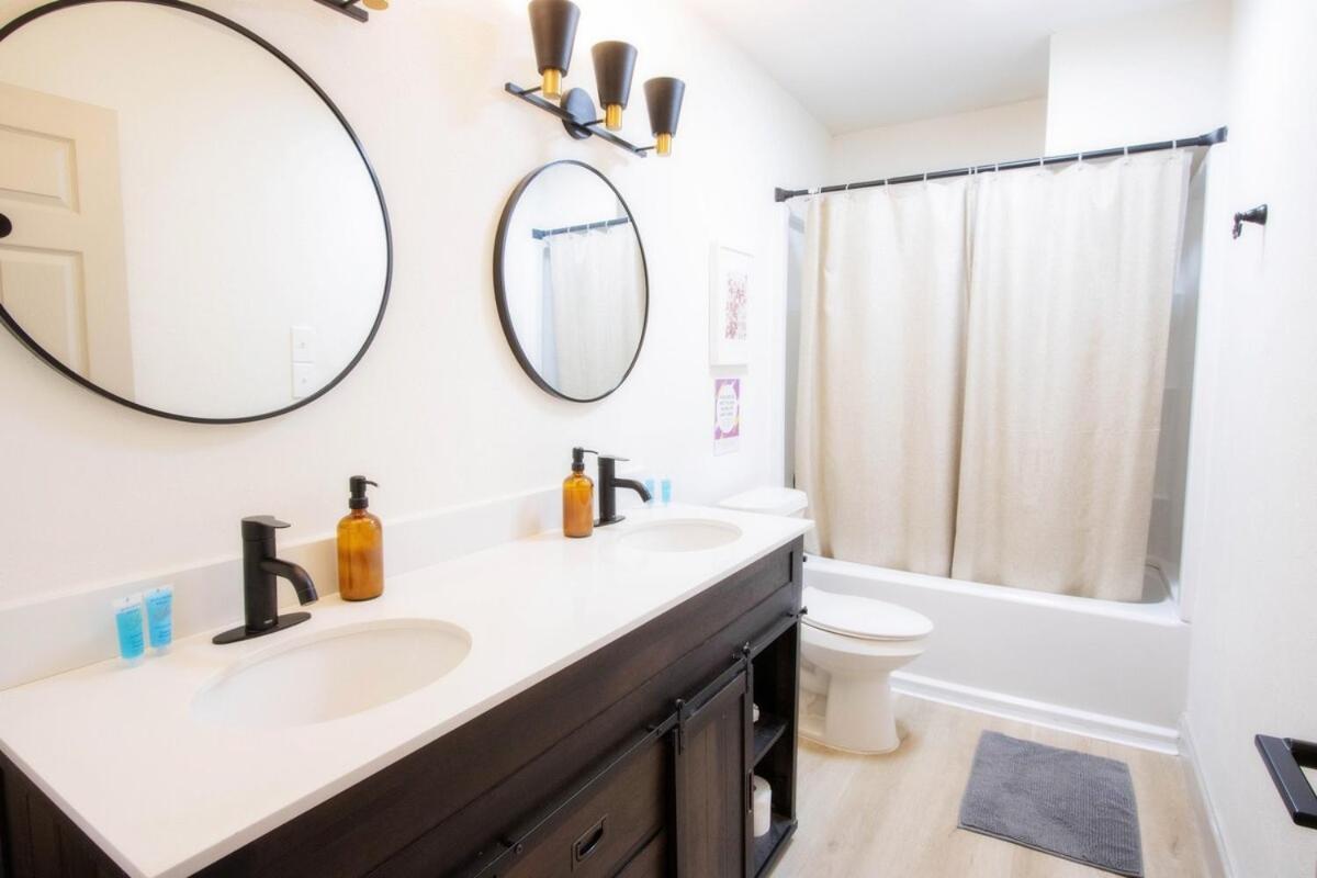 Beautiful Family Mins To Lackland Holiday home San Antonio