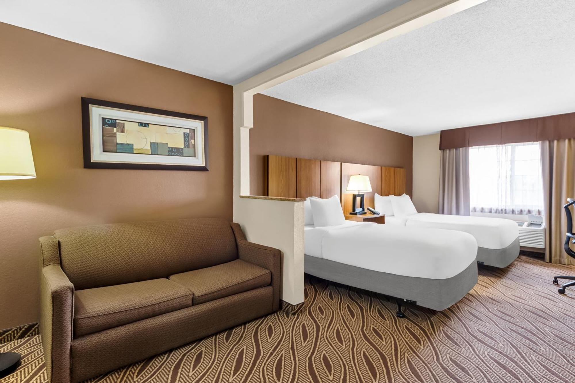 Quality & Airport North - Stone Oak Hotel 3*