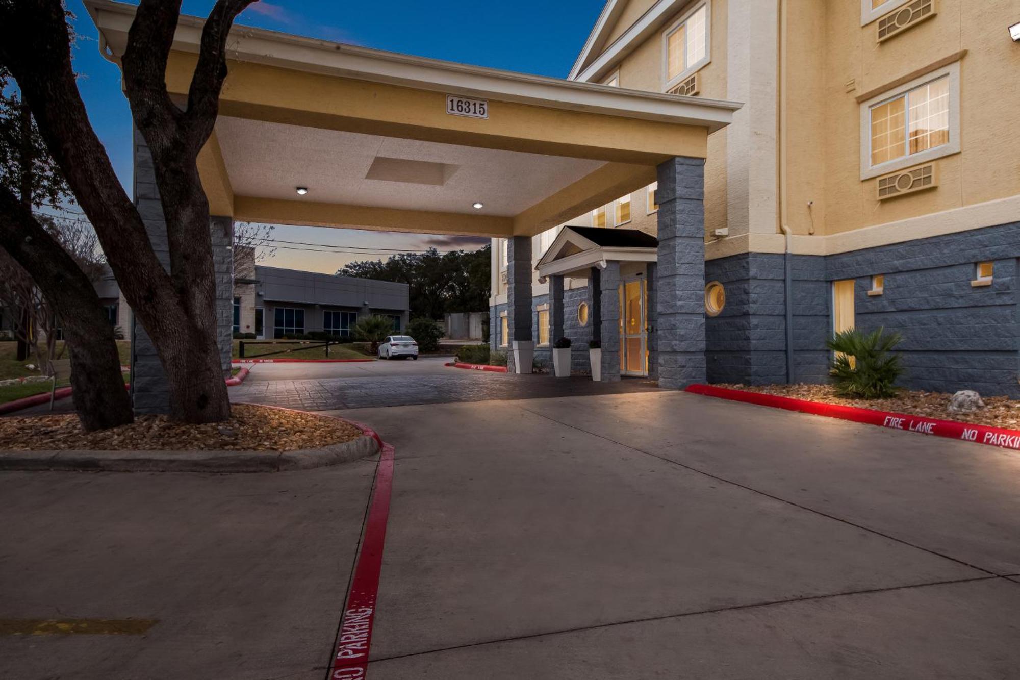 Quality & Airport North - Stone Oak San Antonio