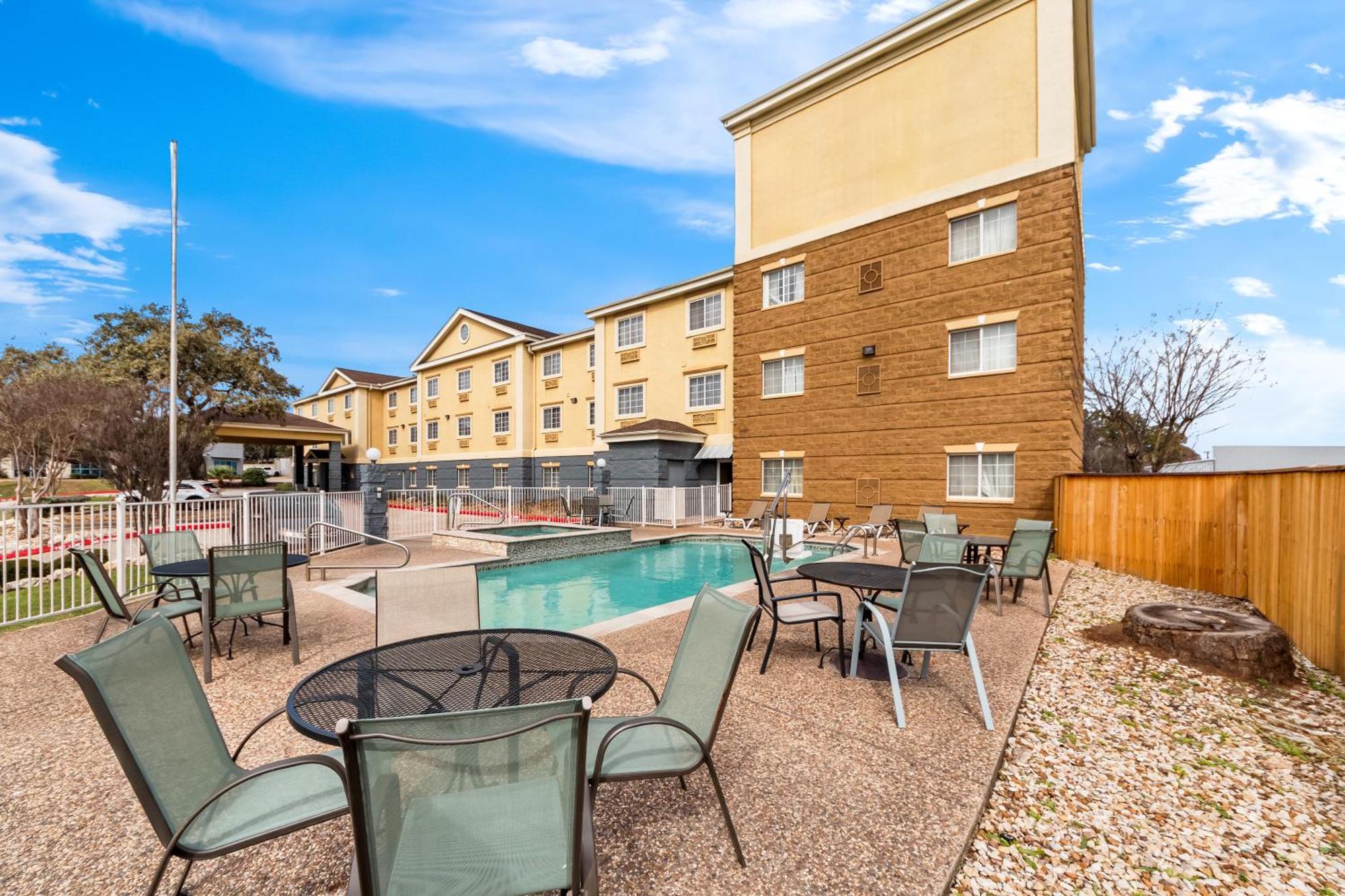 Quality & Airport North - Stone Oak